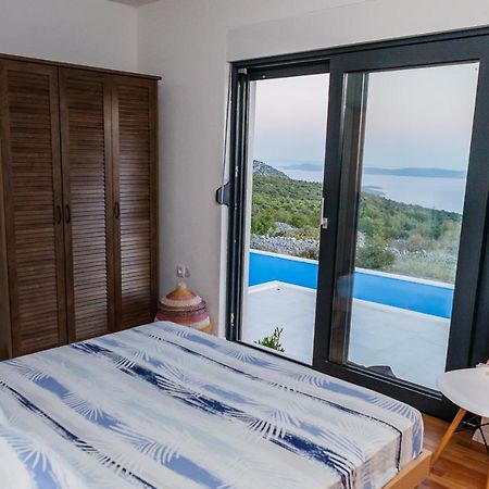 Villa Zlatno Sunce In The Hills Near Trogir Vrsine Exterior photo