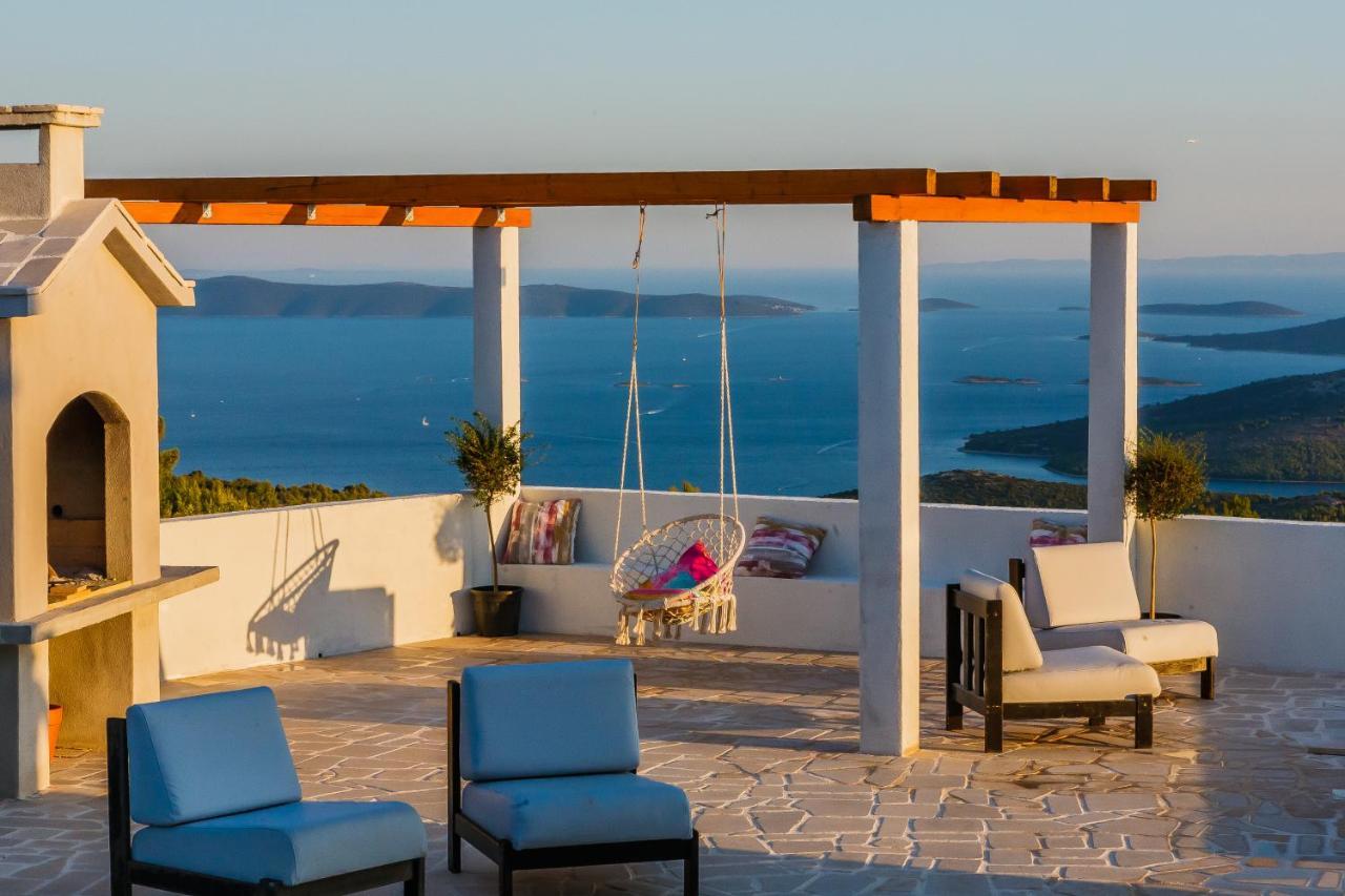 Villa Zlatno Sunce In The Hills Near Trogir Vrsine Exterior photo