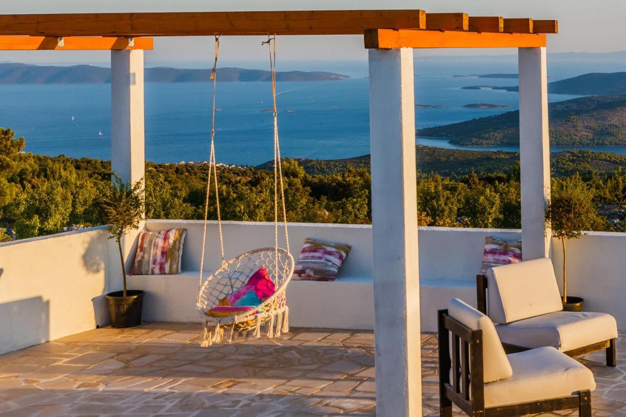 Villa Zlatno Sunce In The Hills Near Trogir Vrsine Exterior photo